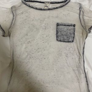 Comfortable, Soft Forever 21 T-shirt